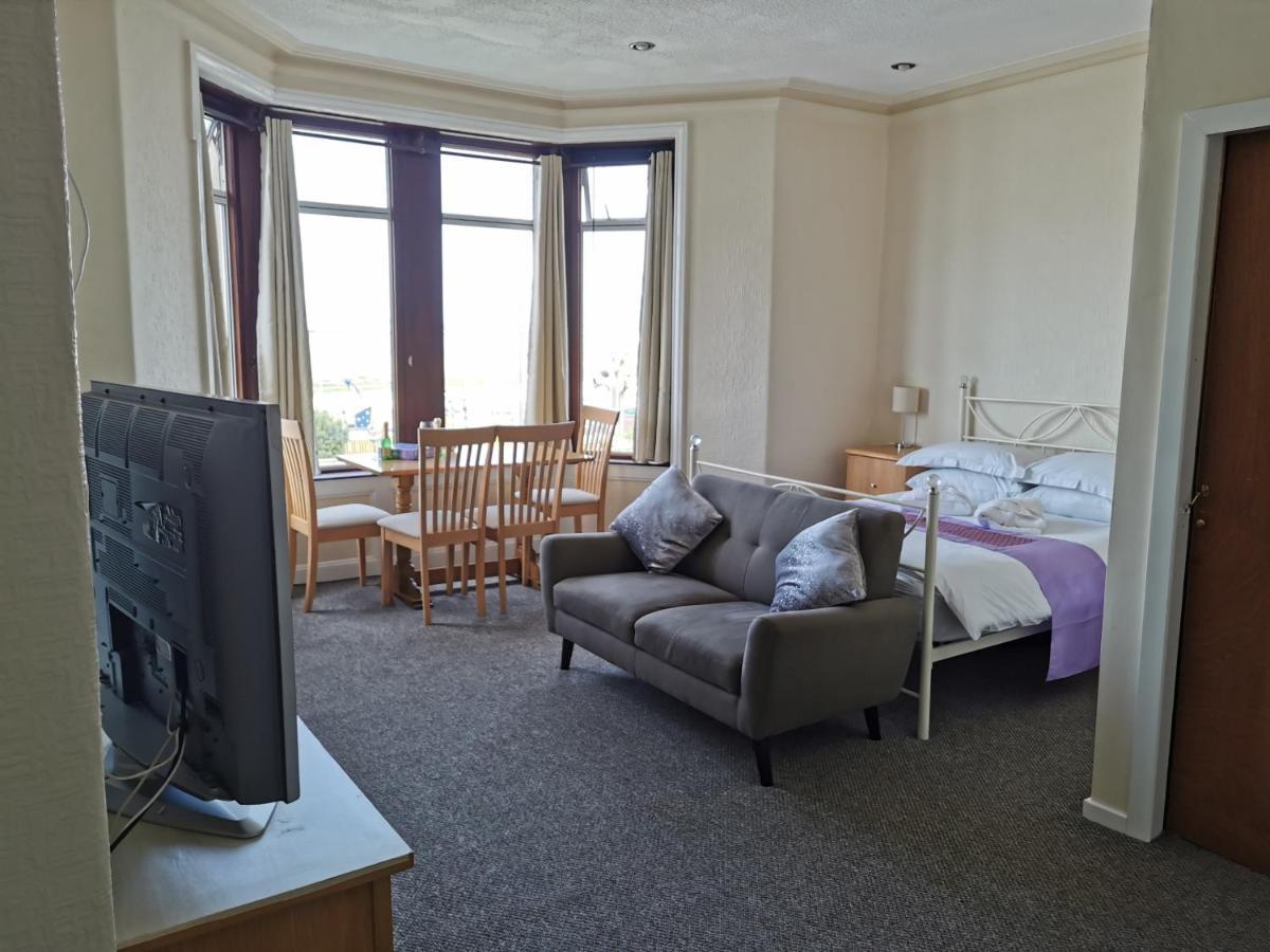Westleigh Bed & Breakfast Morecambe Exterior photo