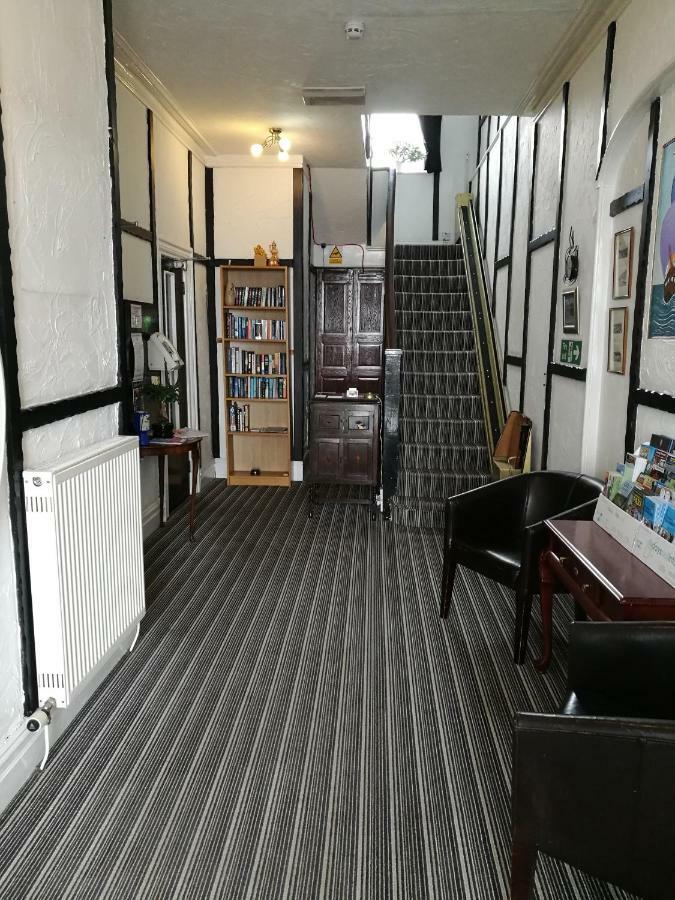 Westleigh Bed & Breakfast Morecambe Exterior photo