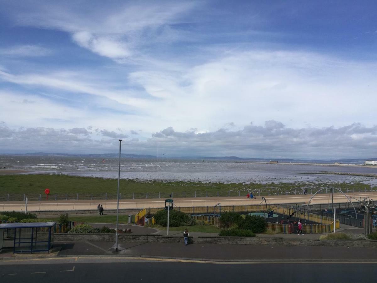 Westleigh Bed & Breakfast Morecambe Exterior photo